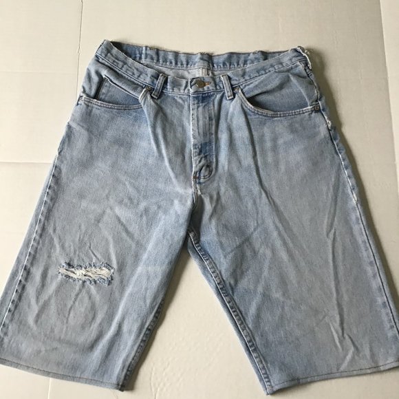 wrangler hemmed stretch shorts